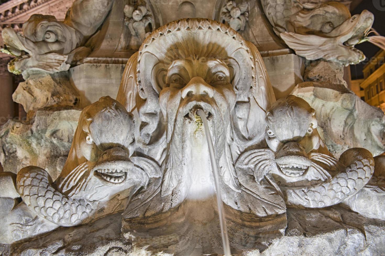 Rome pantheon place fountain photo