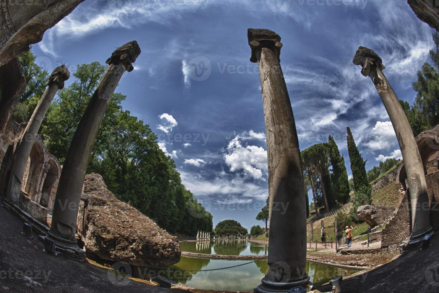 Villa adriana ancient roman ruins of emperor palace photo