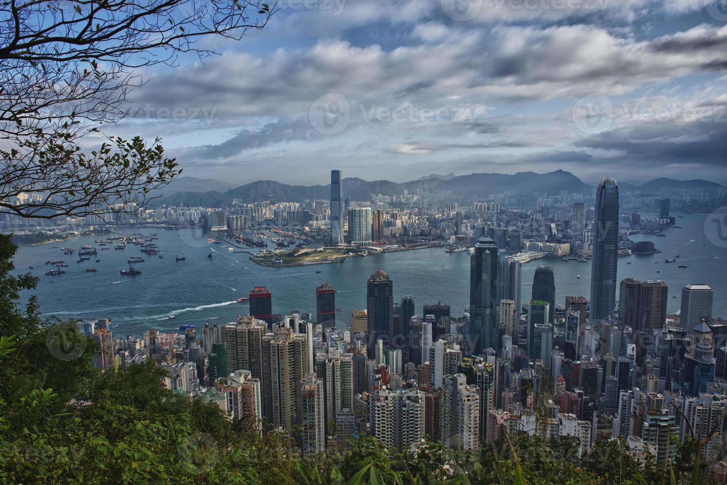 vista panorámica de hong kong desde la cima foto