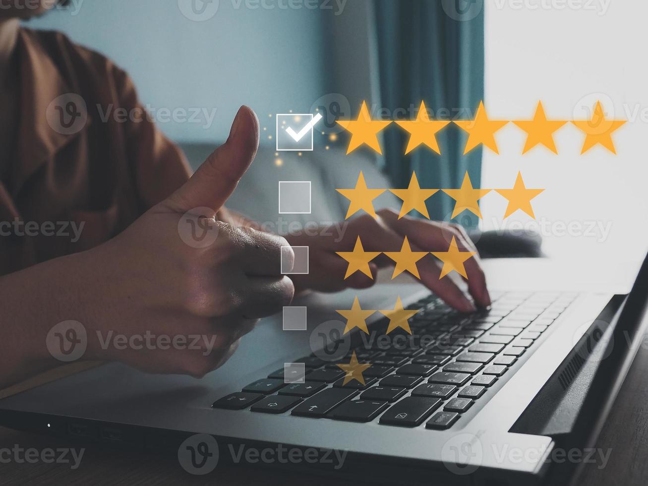 The girl gave the thumbs up to rate satisfaction. stay at five stars Top Rated, Shop Rating, Shop Review, Shopping photo