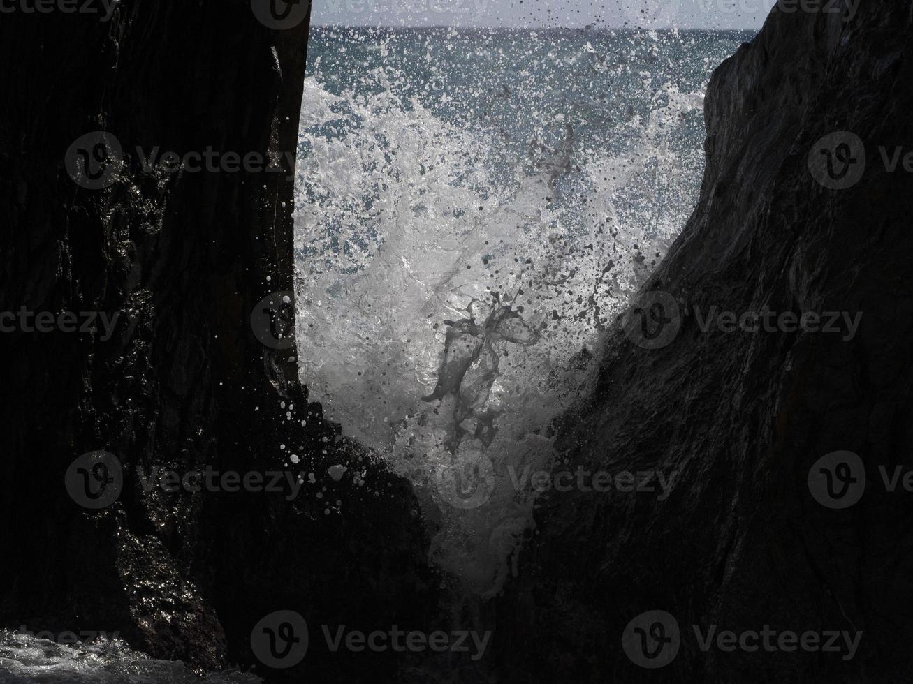 Sea wave on the shore photo