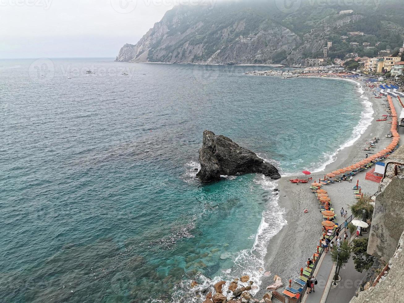 pintoresco pueblo de cinque terre italia foto