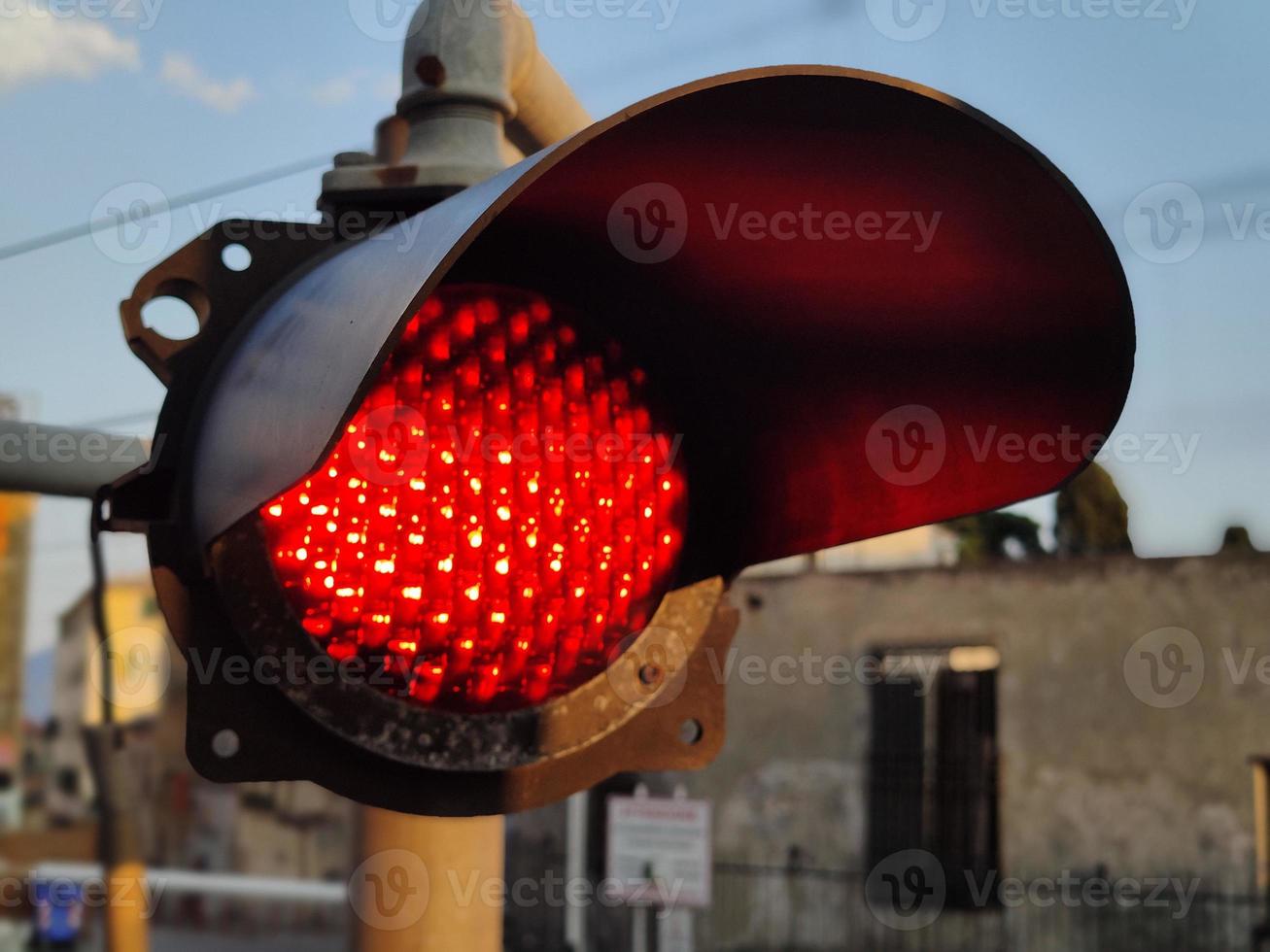 rail crossing level machine red light photo