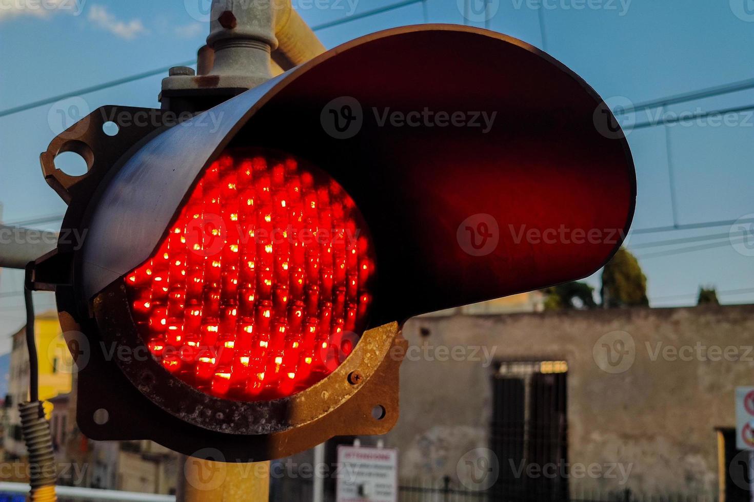 rail crossing level machine red light photo