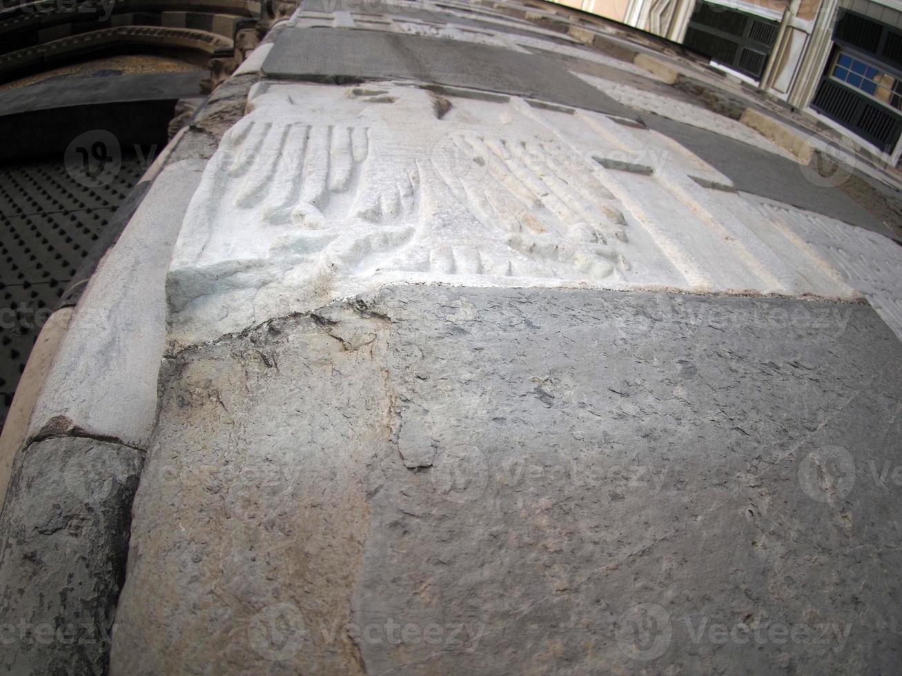 génova san mateo san mateo antigua iglesia histórica escrituras latinas y decoraciones foto