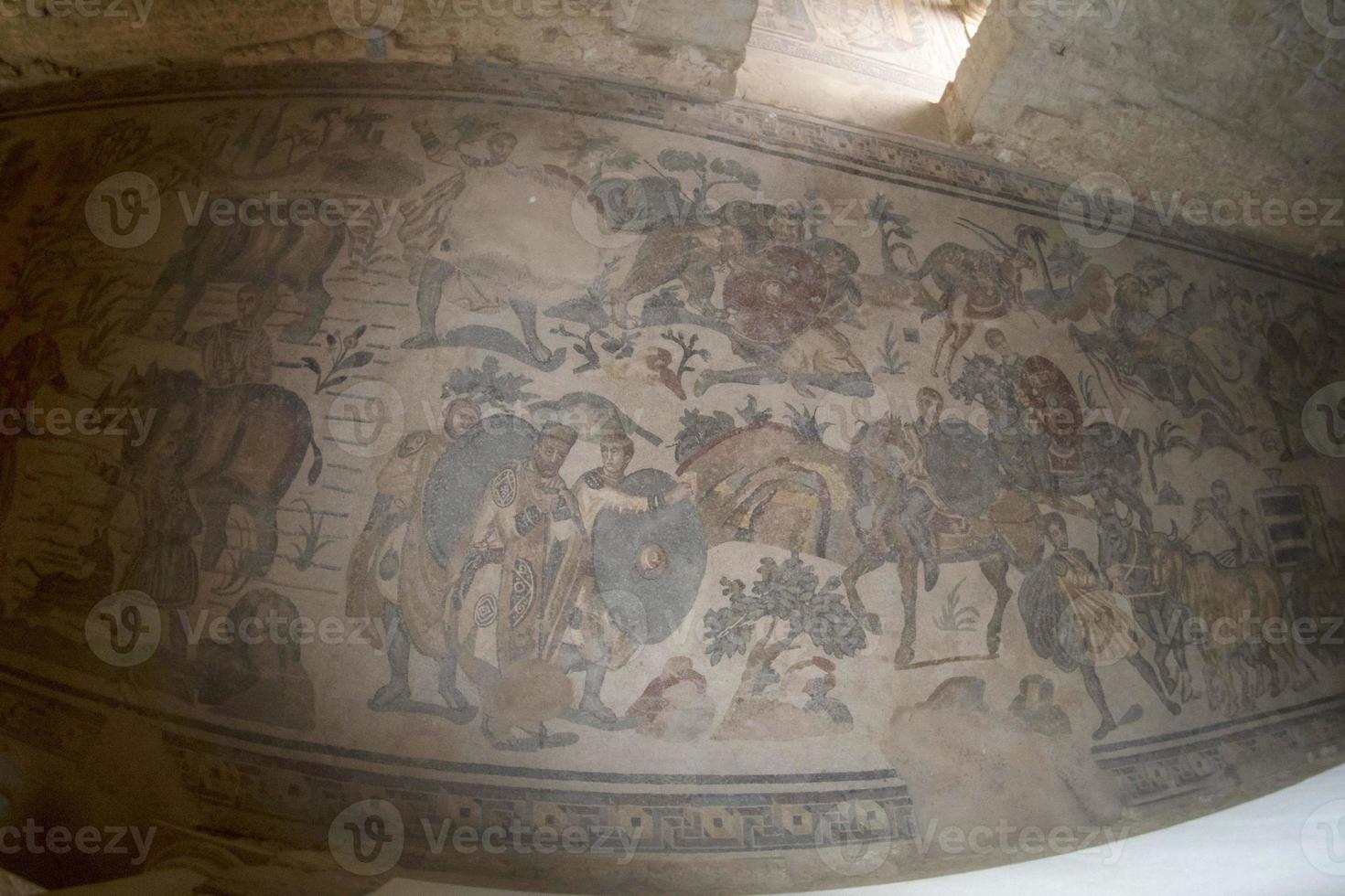 antiguo mosaico romano de villa del casale, sicilia foto