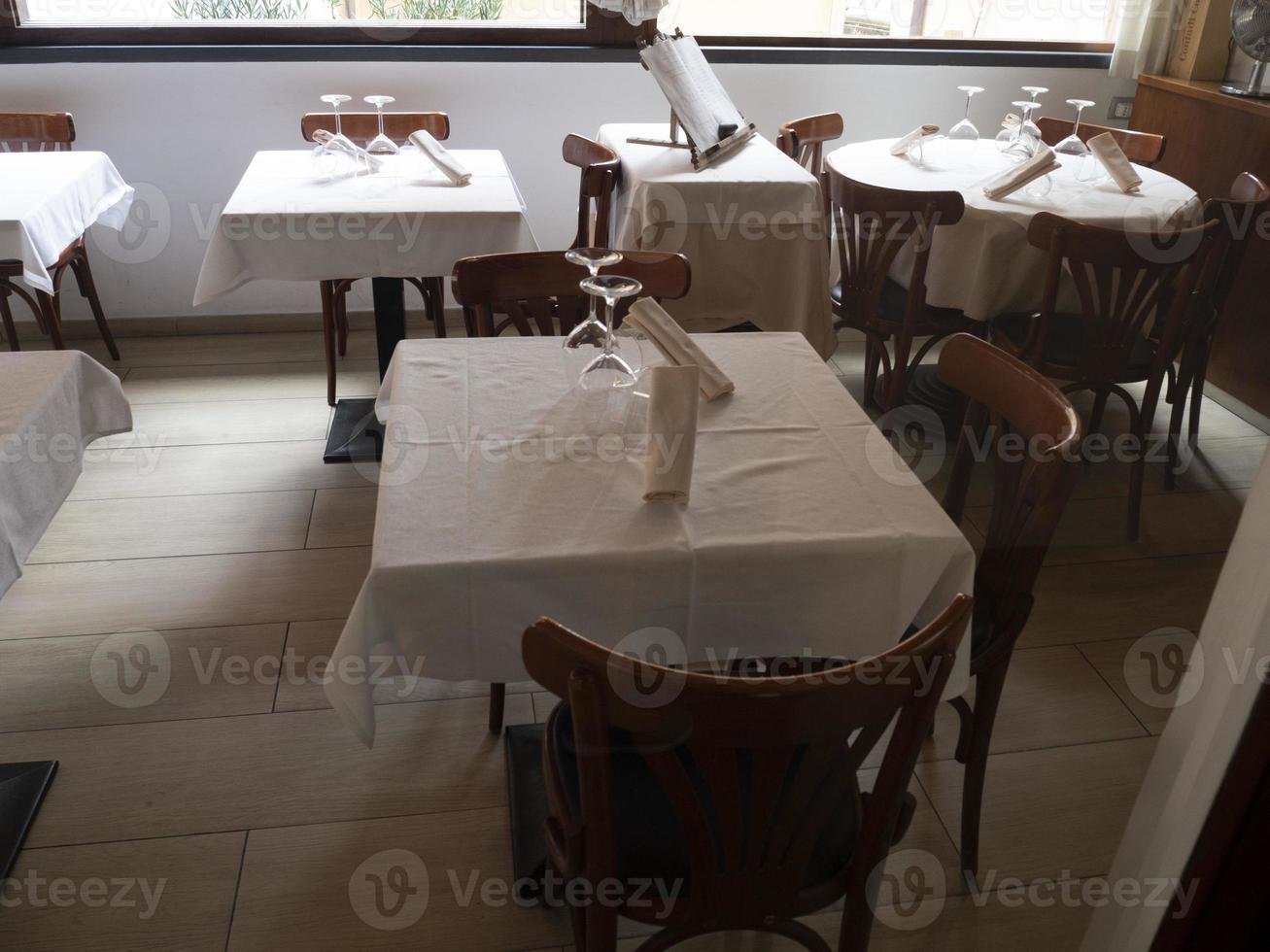 italian style restaurant table photo