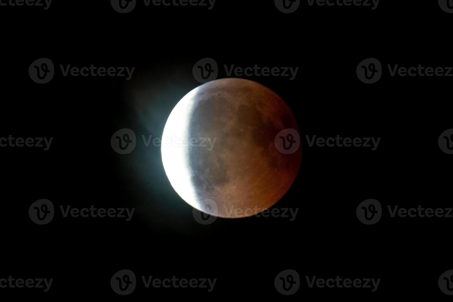 red moon eclipse photo