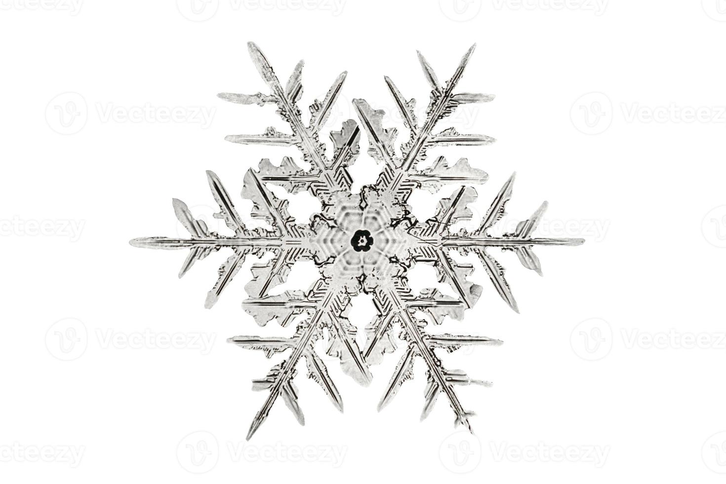 6621 Silver christmas star isolated on a transparent background photo