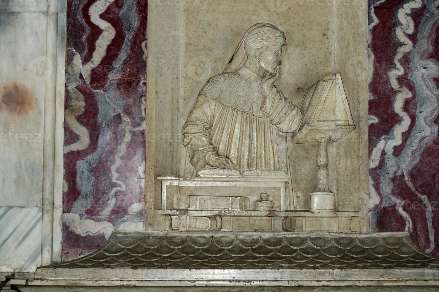 Dante Alighieri Italian poet tomb in Ravenna photo