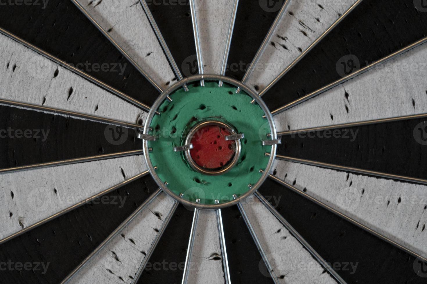 dart target close up detail photo