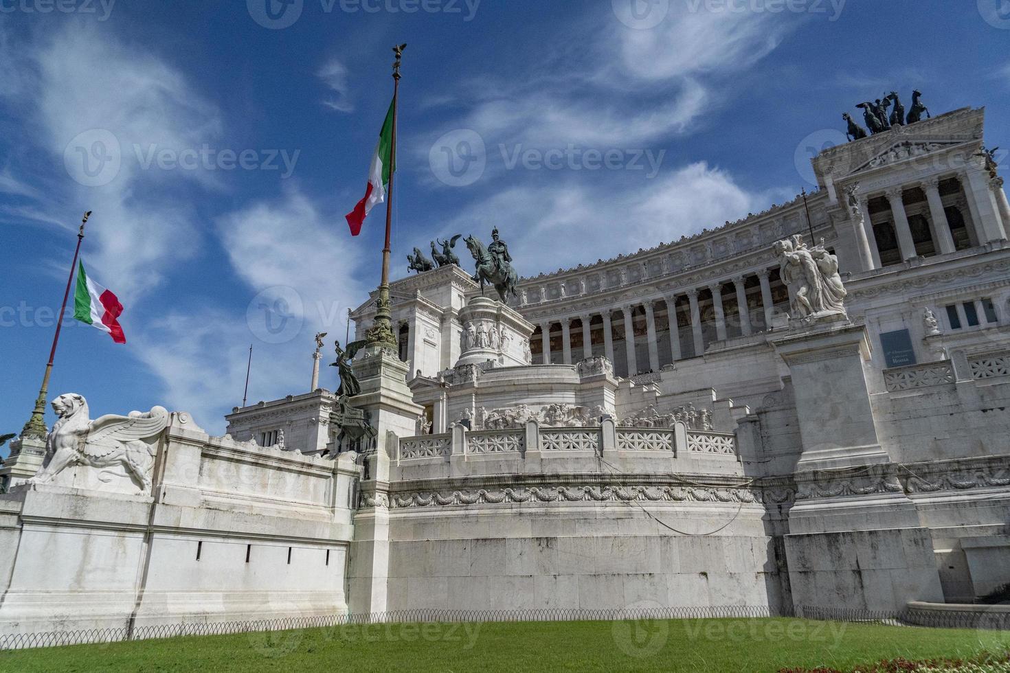 Rome unknow soldier vittoriano palace photo