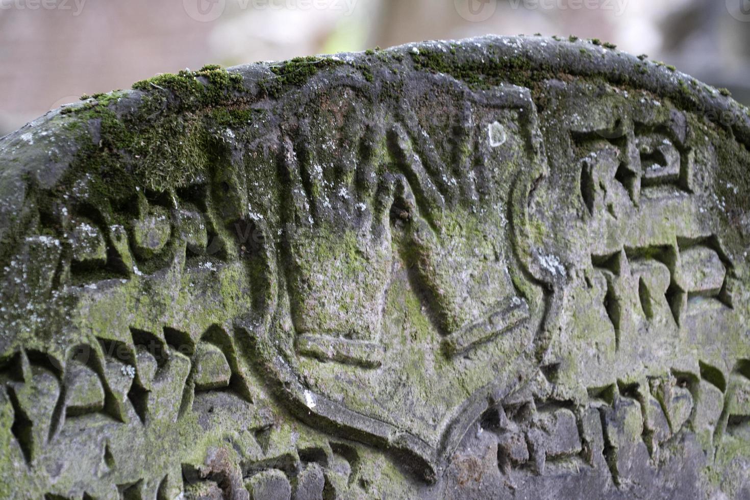 antiguo cementerio judío en praga foto