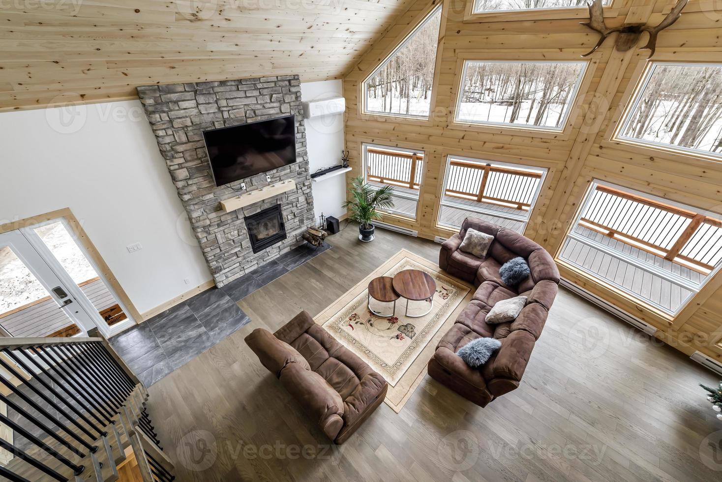 Winter cottages in remote area Quebec, Canada, log house with sauna, SPA, bedrooms, pool, living room, messanine, kitchen and bathrooms photo