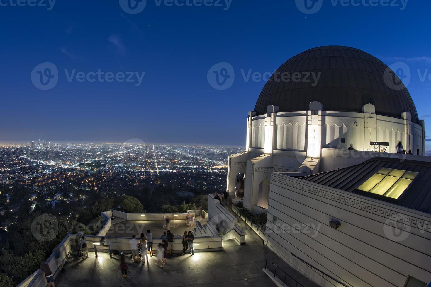 vista nocturna de los angeles desde el observatorio foto