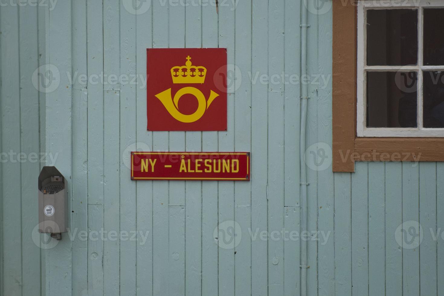 oficina de correos de ny alesund en noruega spitzbergen foto