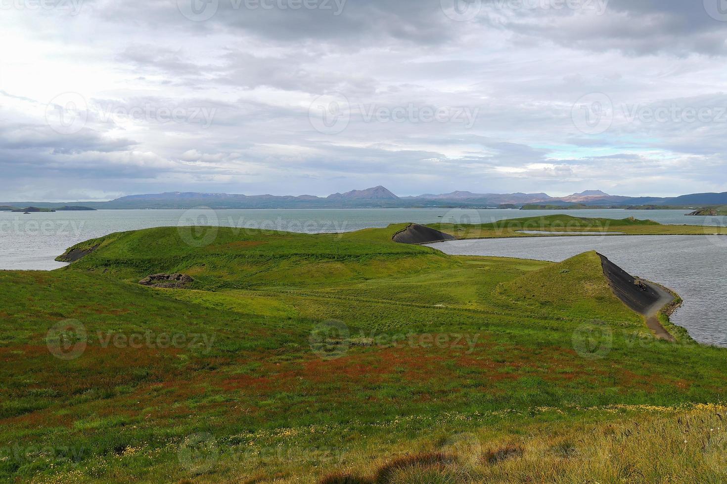 Iceland Thingvallavatn Lake Scenery photo