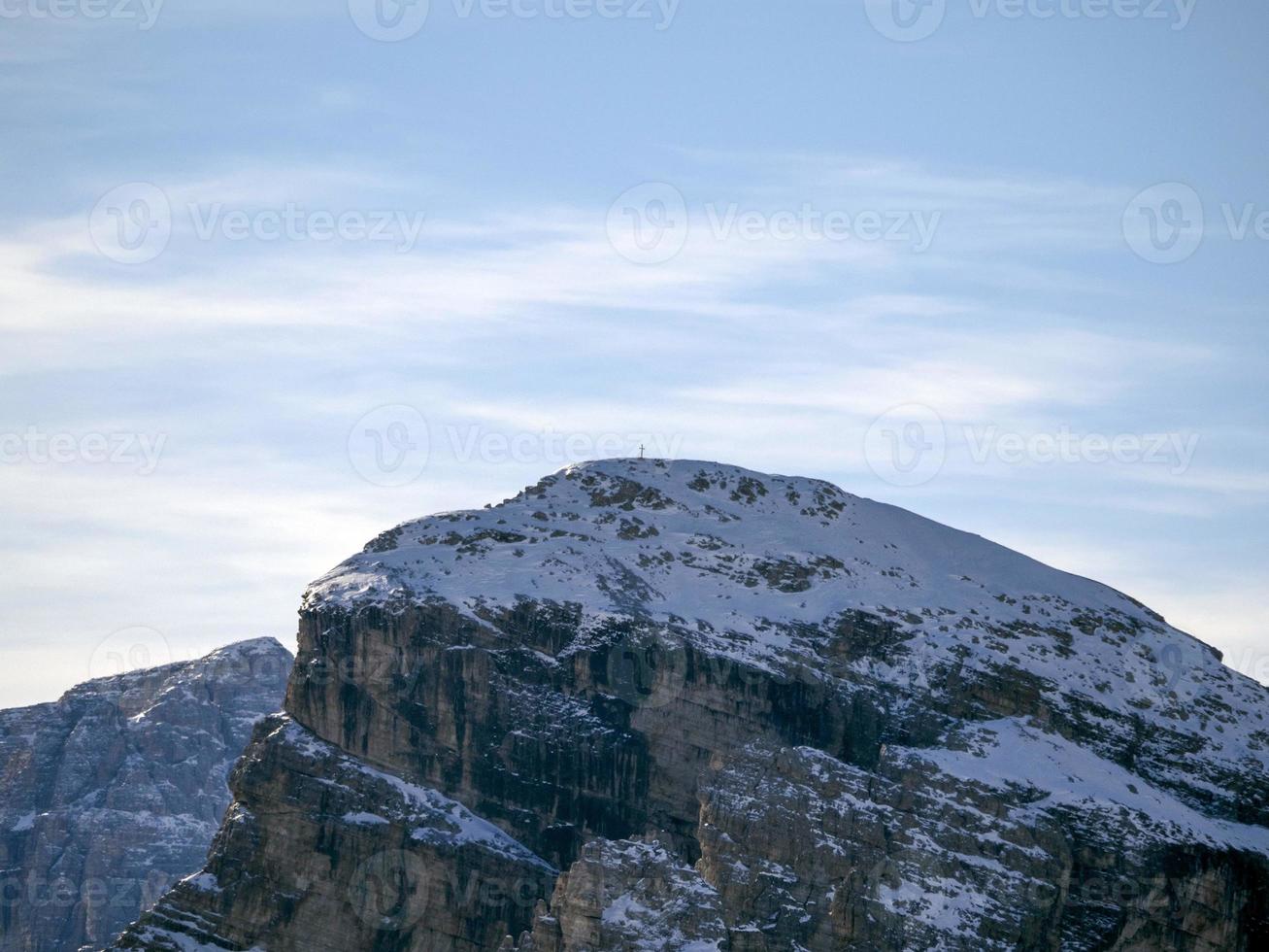 dolomitas nieve panorama val badia armentara foto