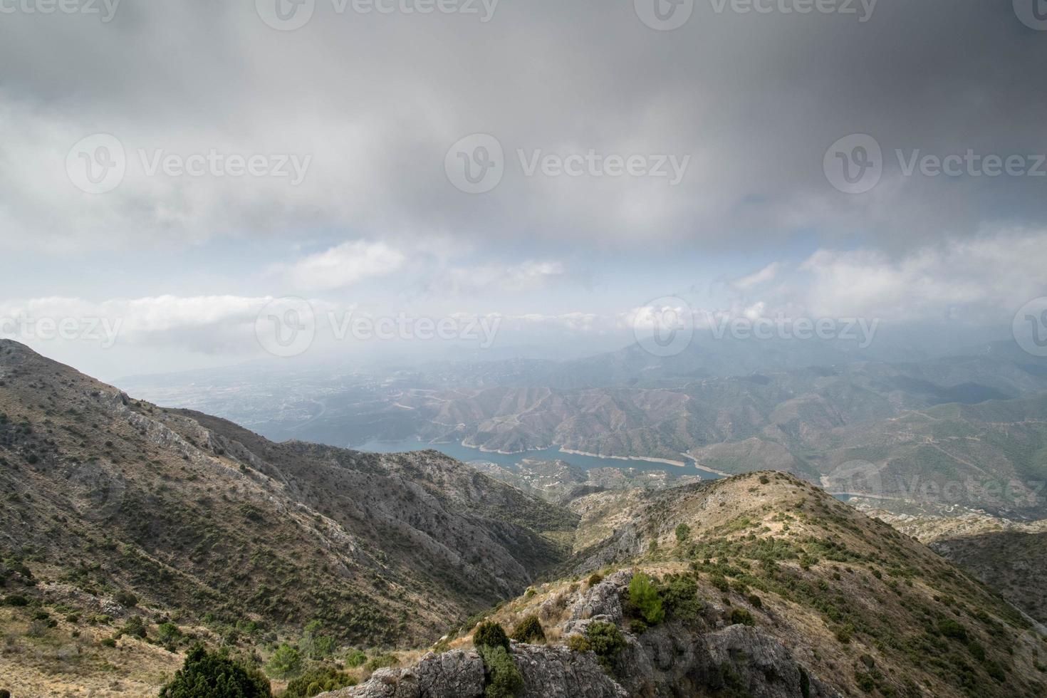 un paisaje imagen de el valles rodeando marbella foto