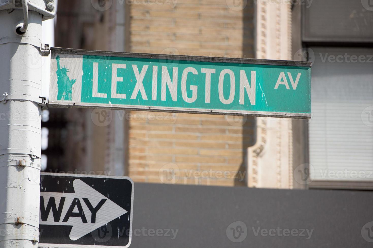 new york street sign Lexington Avenue photo