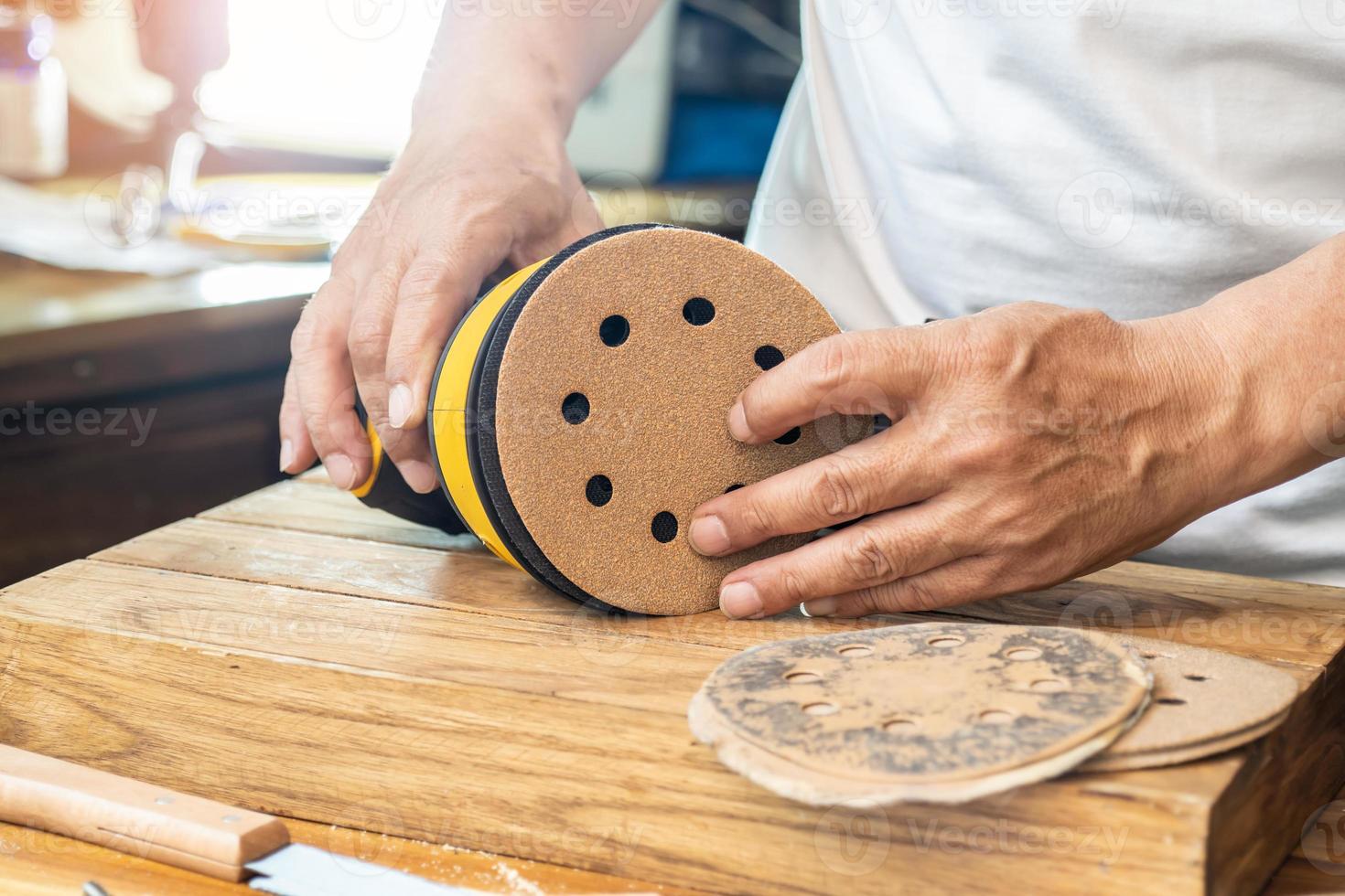 Palm sander sandpaper discount