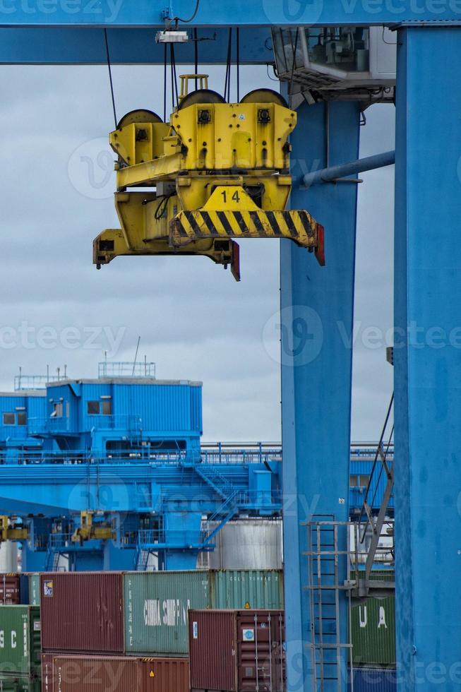 harbour working place photo