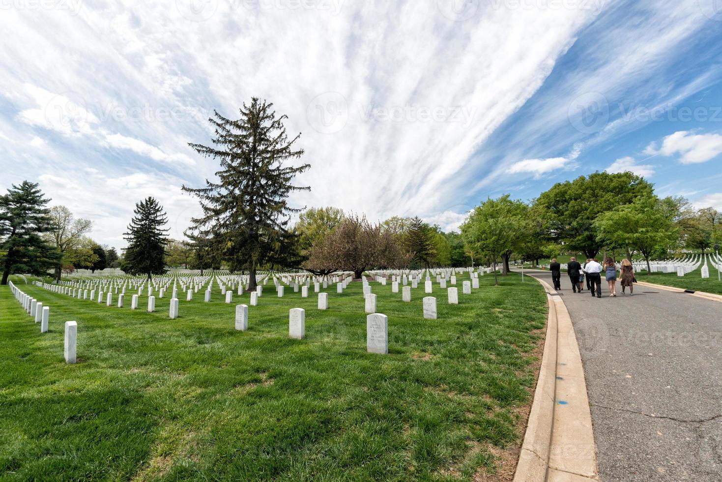 arlington cemetery graveyard photo