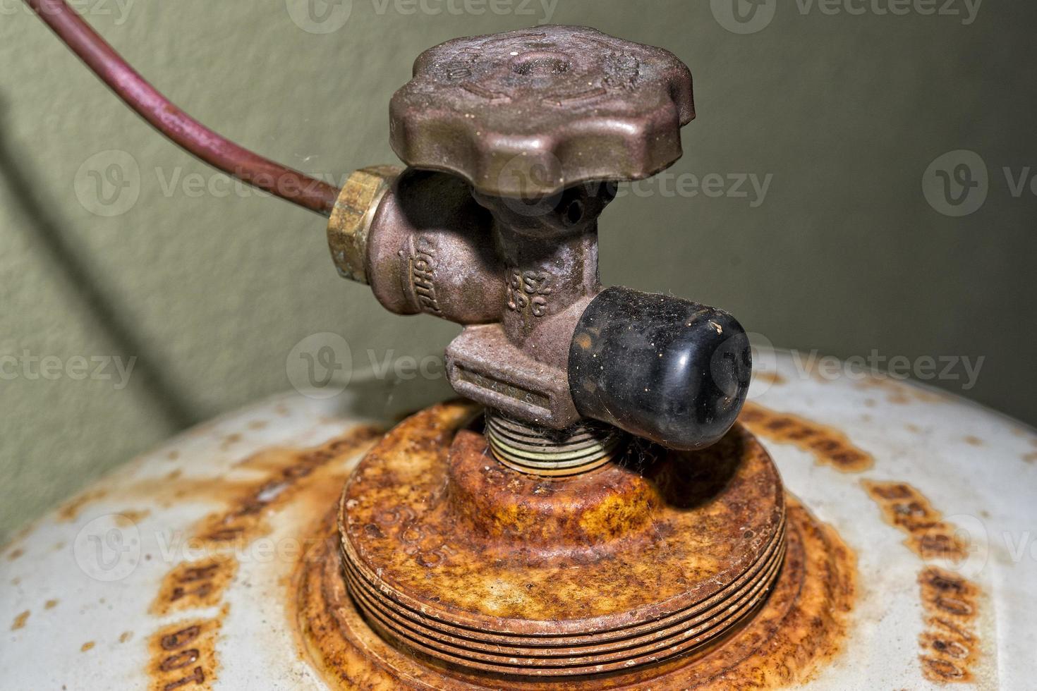 rusted gas cylinder photo