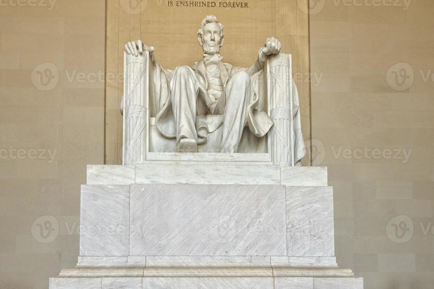 President Lincoln statue at Washington Memorial photo