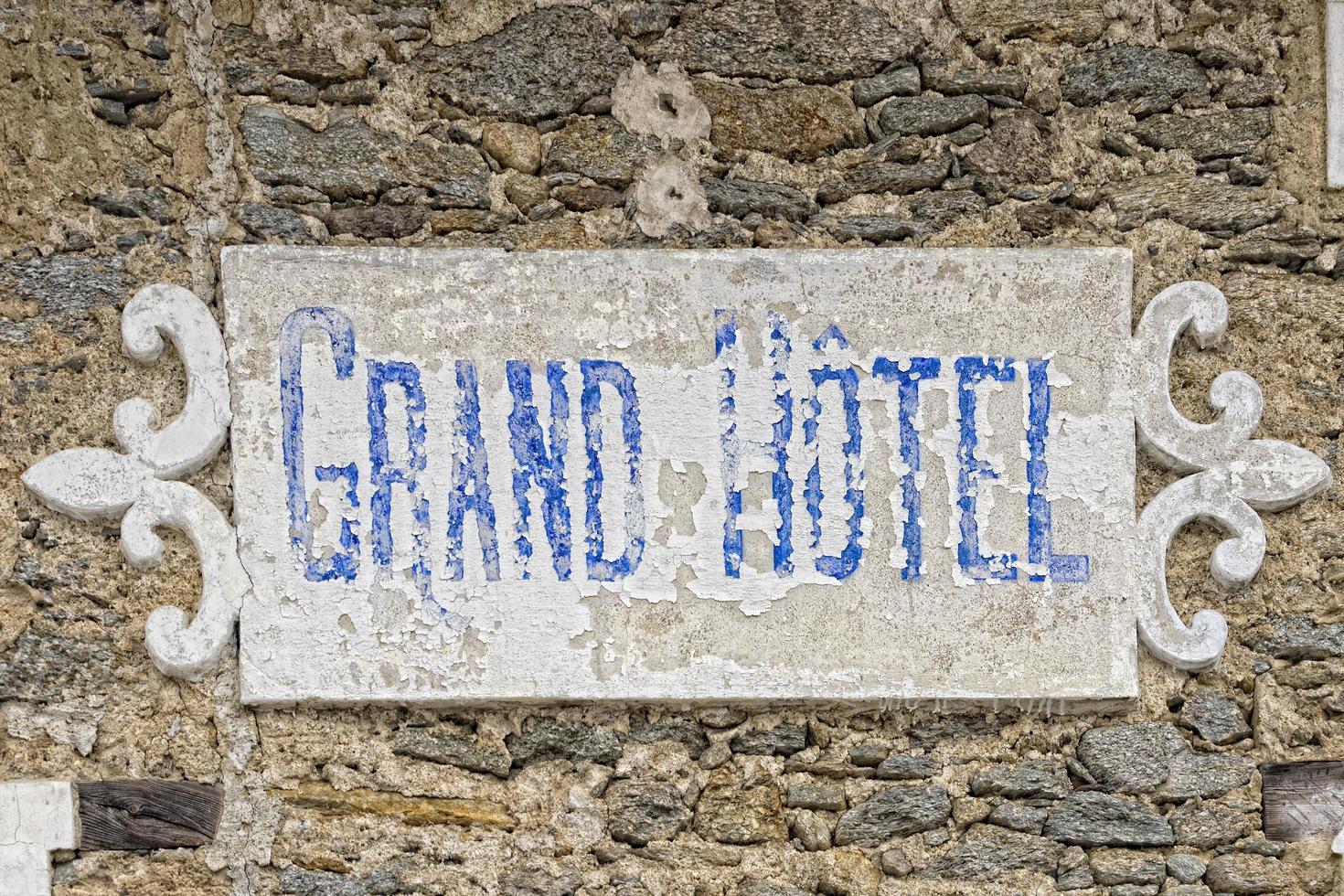 mountain grand hotel old sign photo