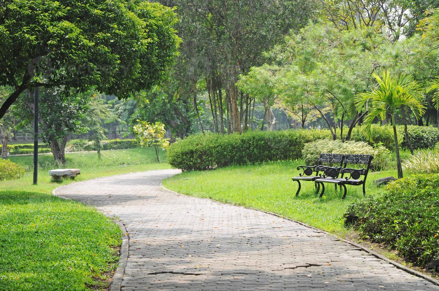 pasarela y público parque foto