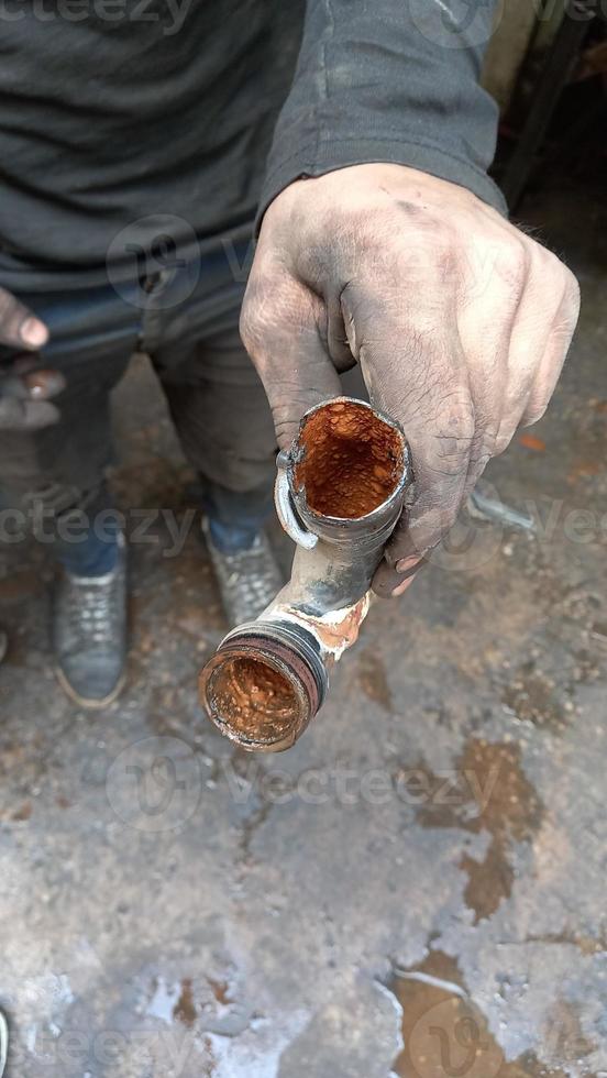 coche reparar en mecánico garaje foto