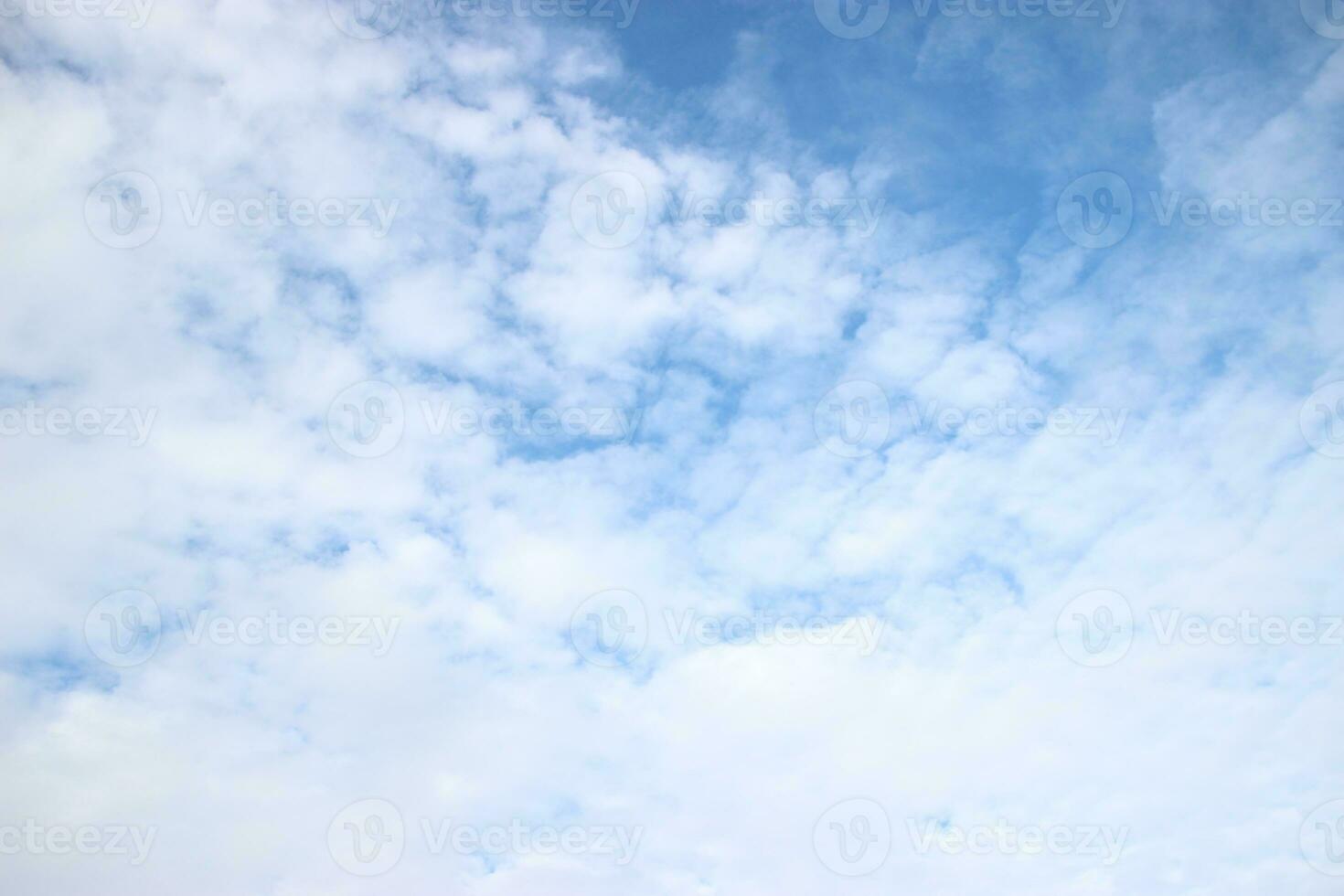 blur bright clear light blue sky cloud background photo