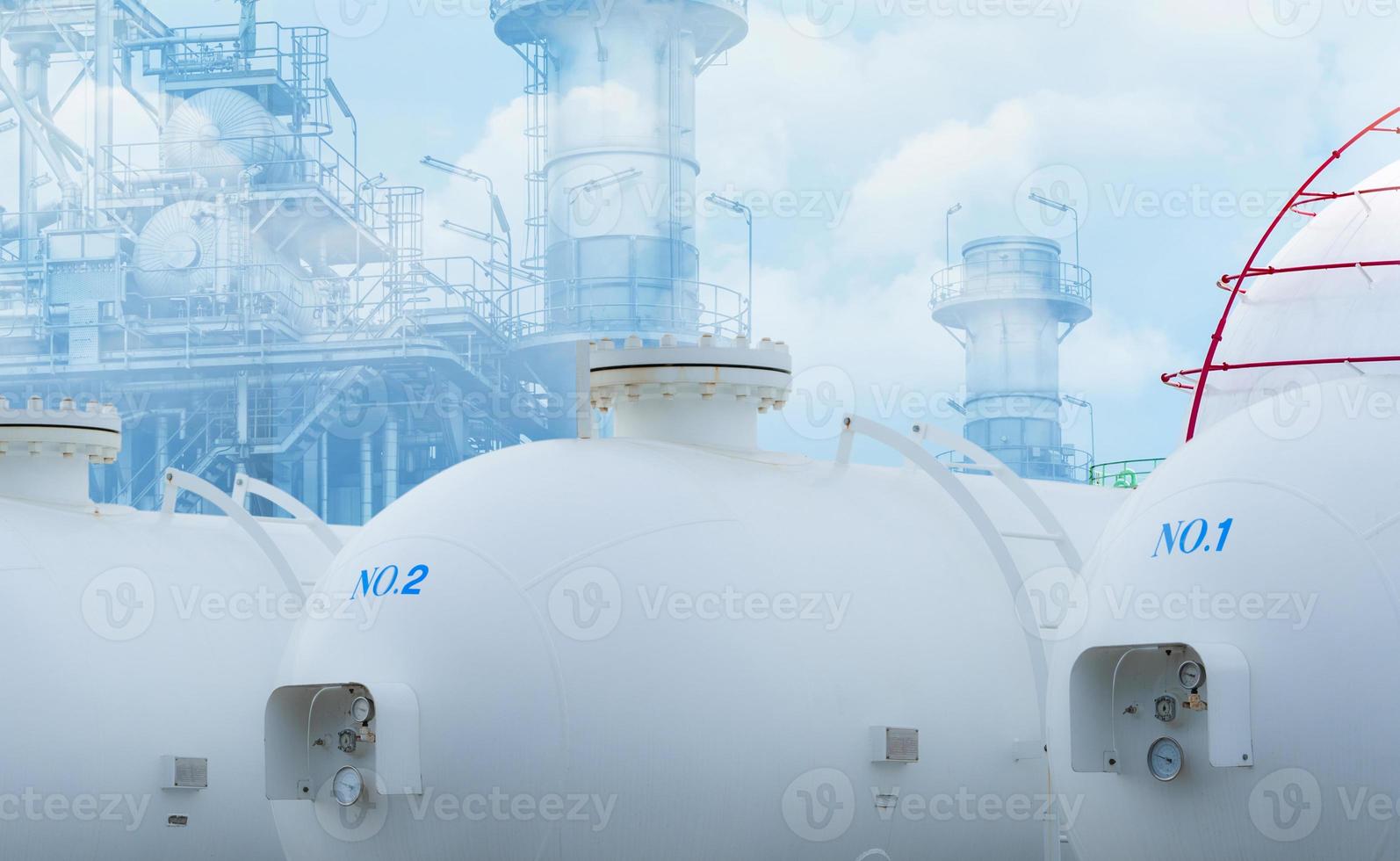 Hydrogen power plant. H2 fuel storage tank with power plant background. Sustainable energy. Net zero emissions by 2050. Clean energy. Industrial gas storage tank. H2 generates electricity and heat. photo