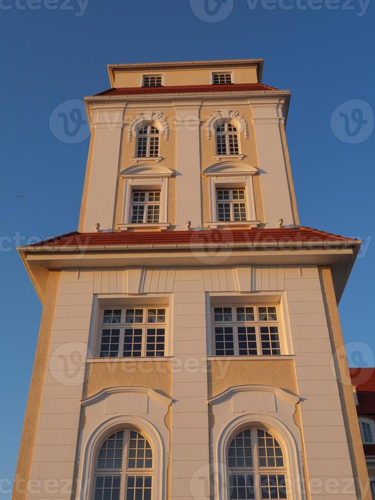 Binz playa en rugen isla en Alemania foto