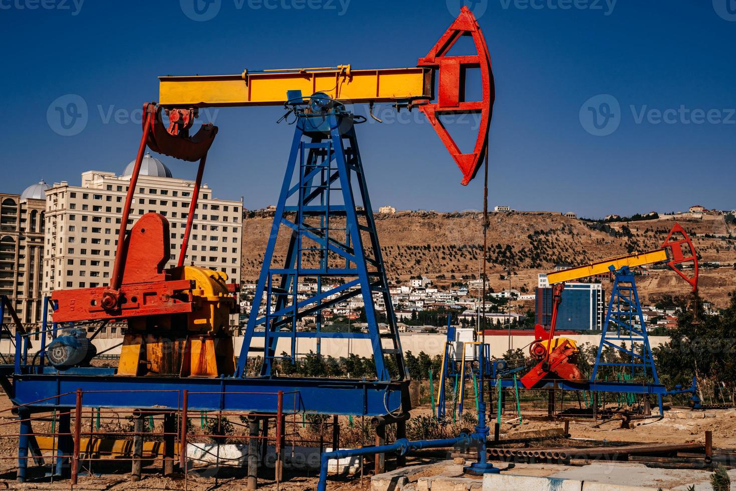 petróleo bomba de cerca detalles. petróleo industria equipo. foto