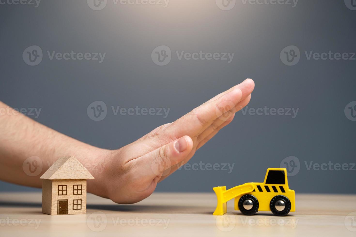 Stop demolition of the house. Protection of private property from destruction. Claims and courts. Conflict between homeowners and developers. Protection of the architectural fund of cultural heritage. photo