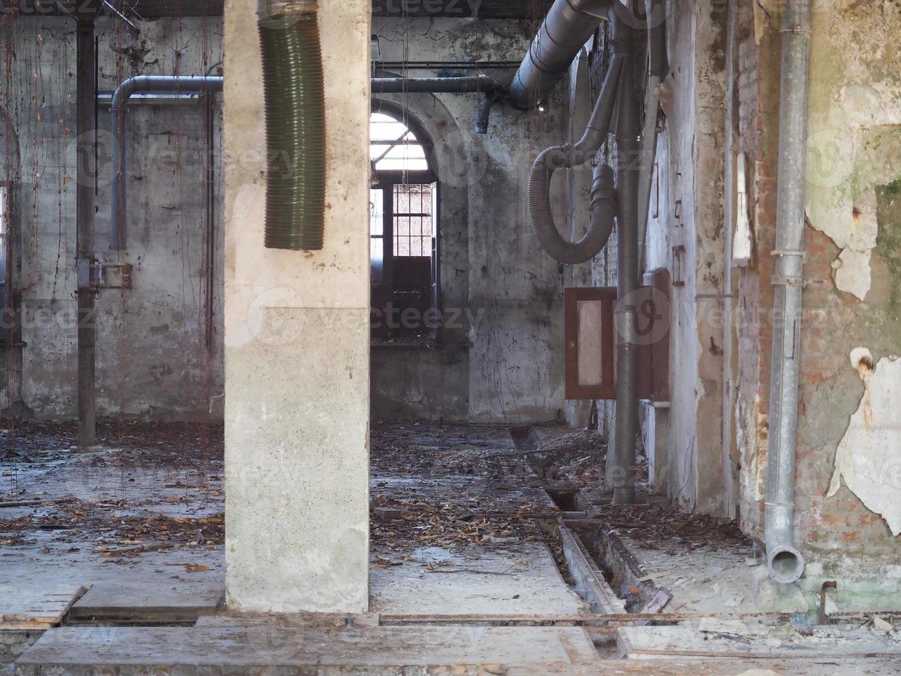 ruins of an abandoned factory photo