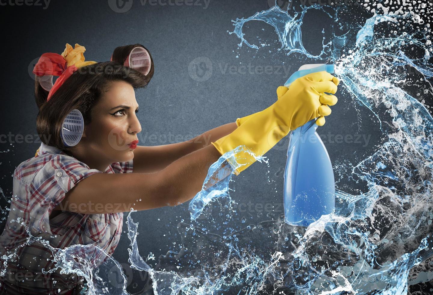 Housewife cleaning spray photo