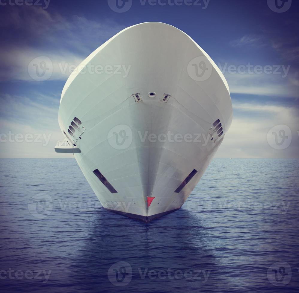 Big cruise ship photo