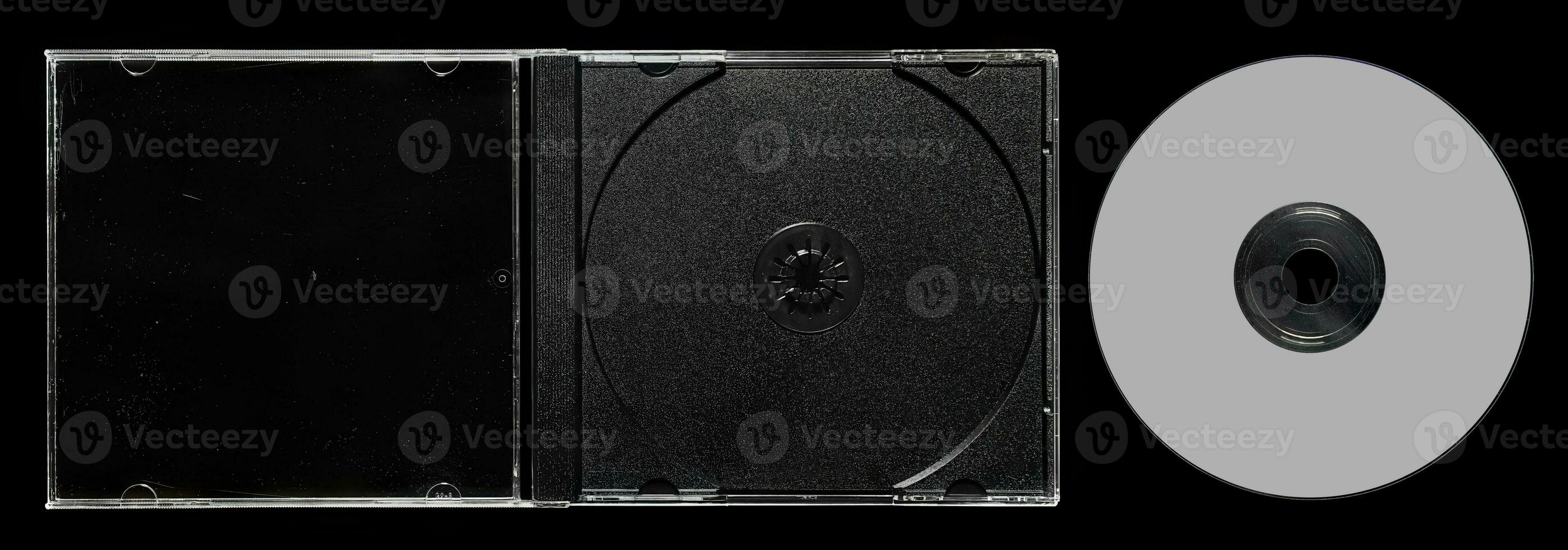 empty blank isolated cd and jewel case photo