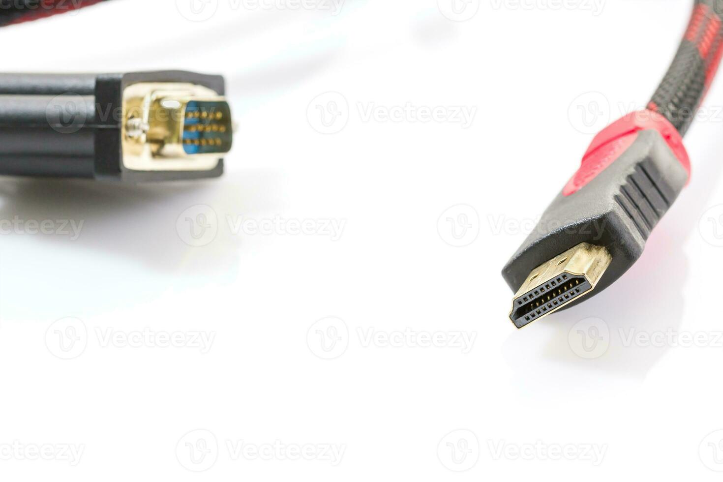 conector de cable hdmi y vga en blanco foto