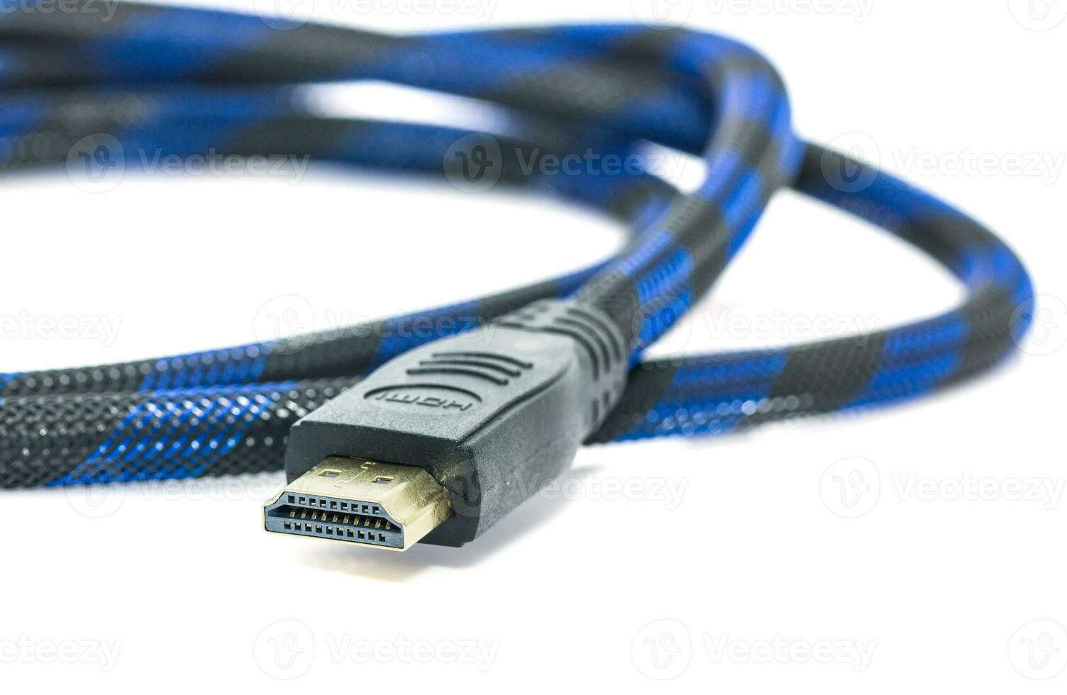 cable hdmi sobre un fondo blanco foto