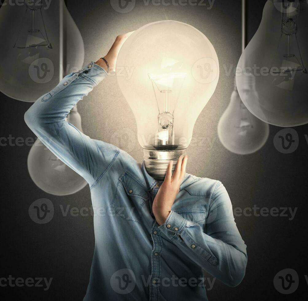 Ingenious head with light bulb photo