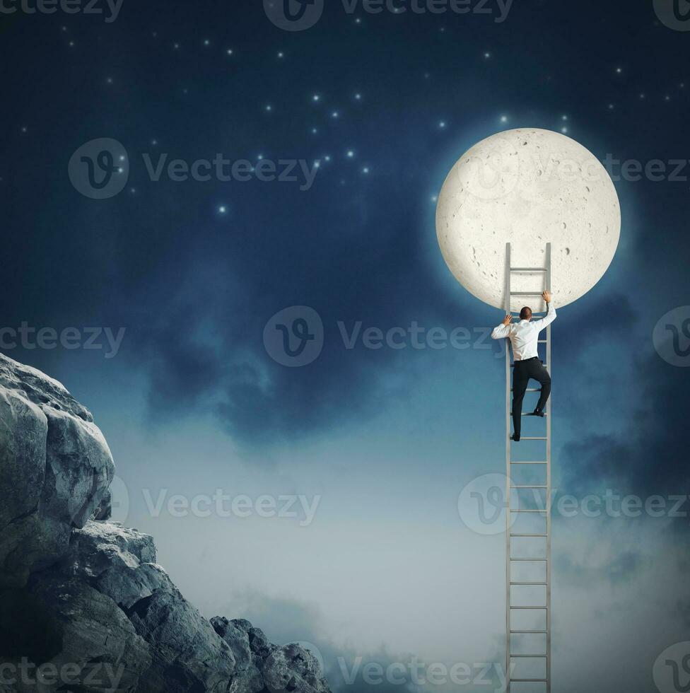 Want the moon photo