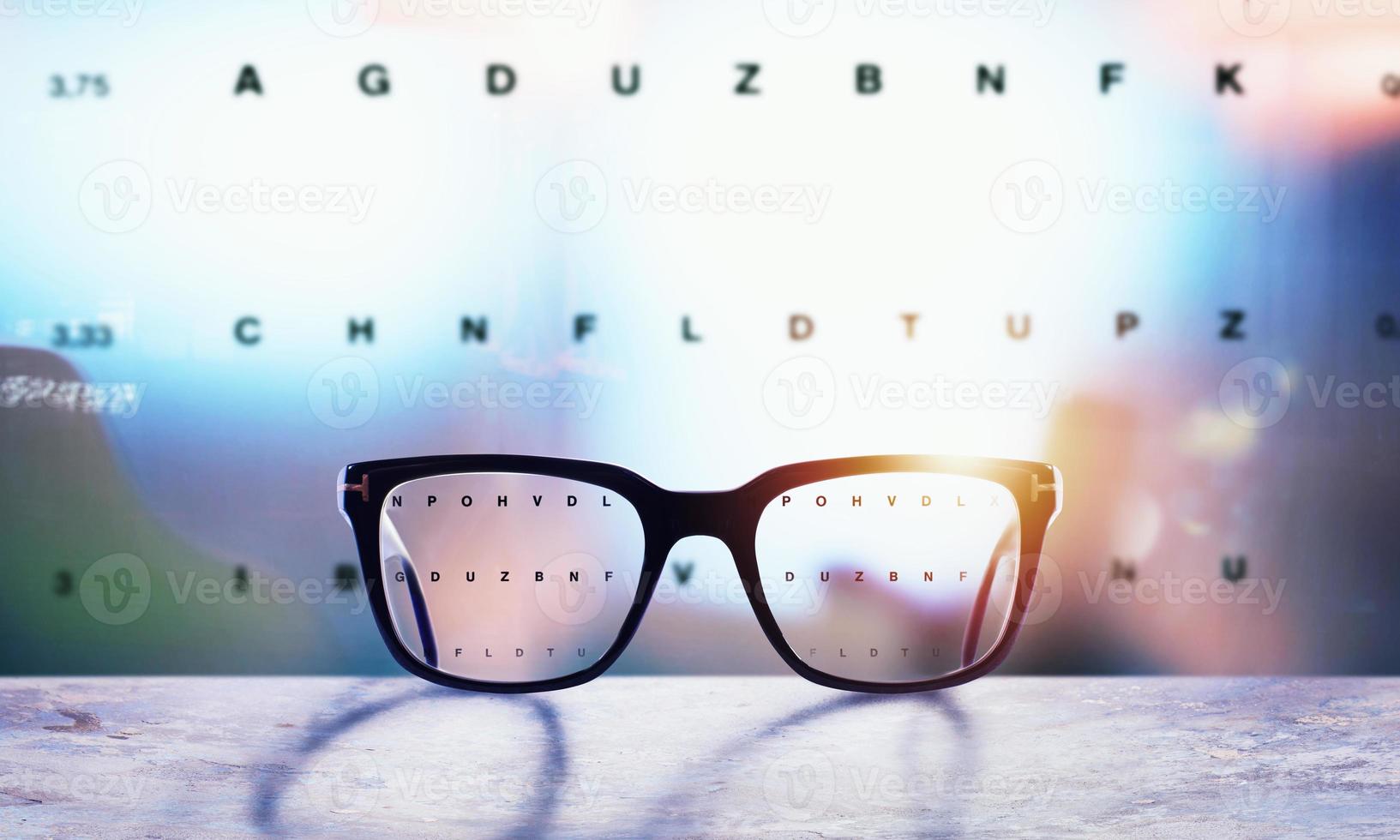 Glasses that correct eyesight from blurred to sharp. 20725264 Stock