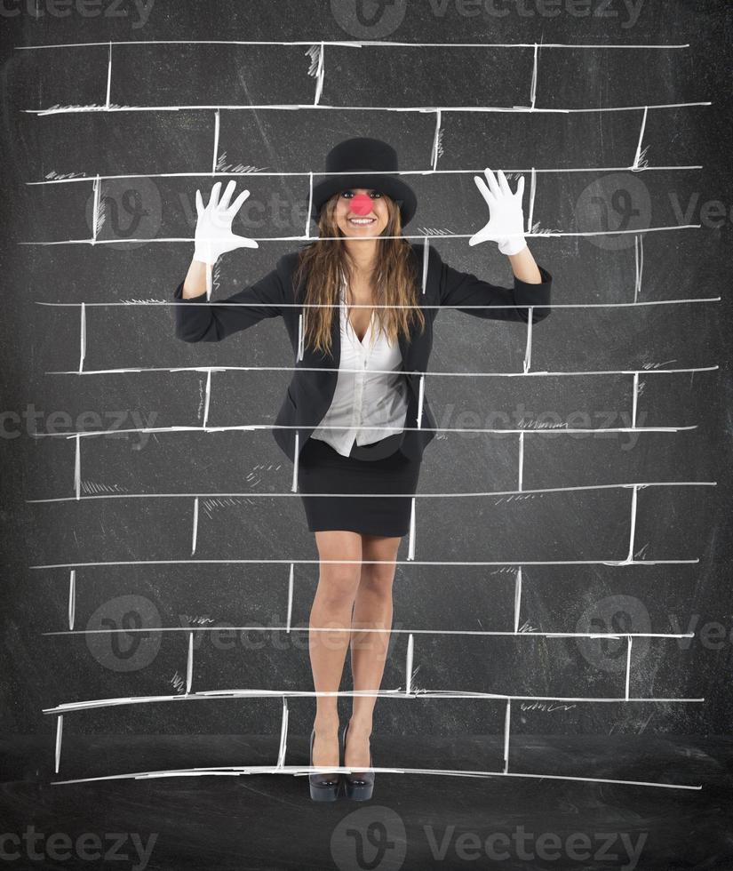 Mime imagining a wall photo