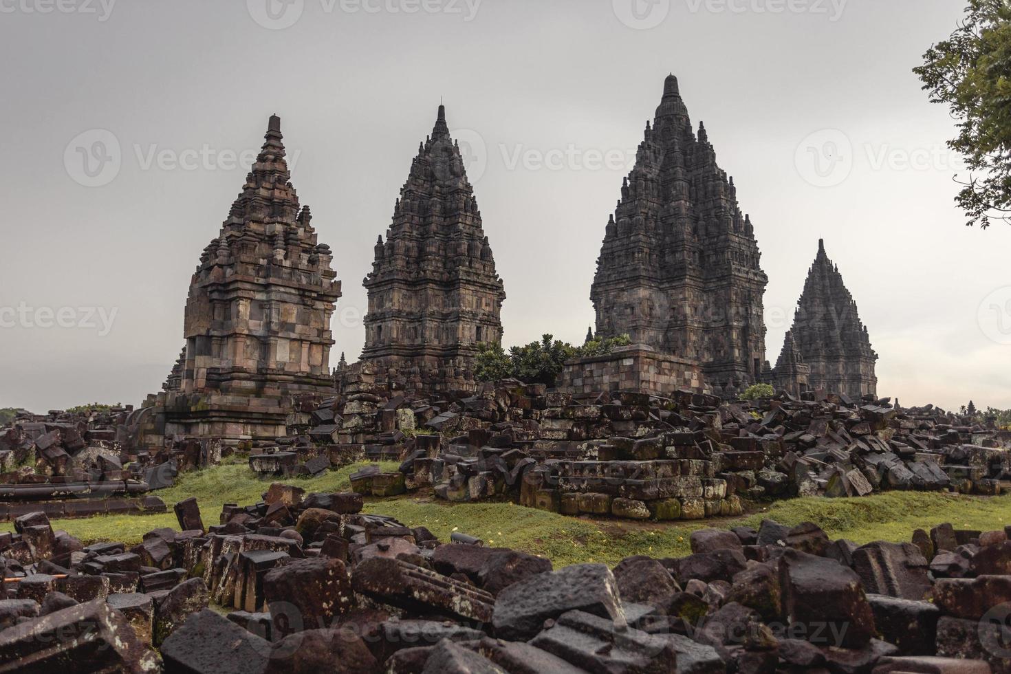 take a look at this beautiful prambanan temple photo