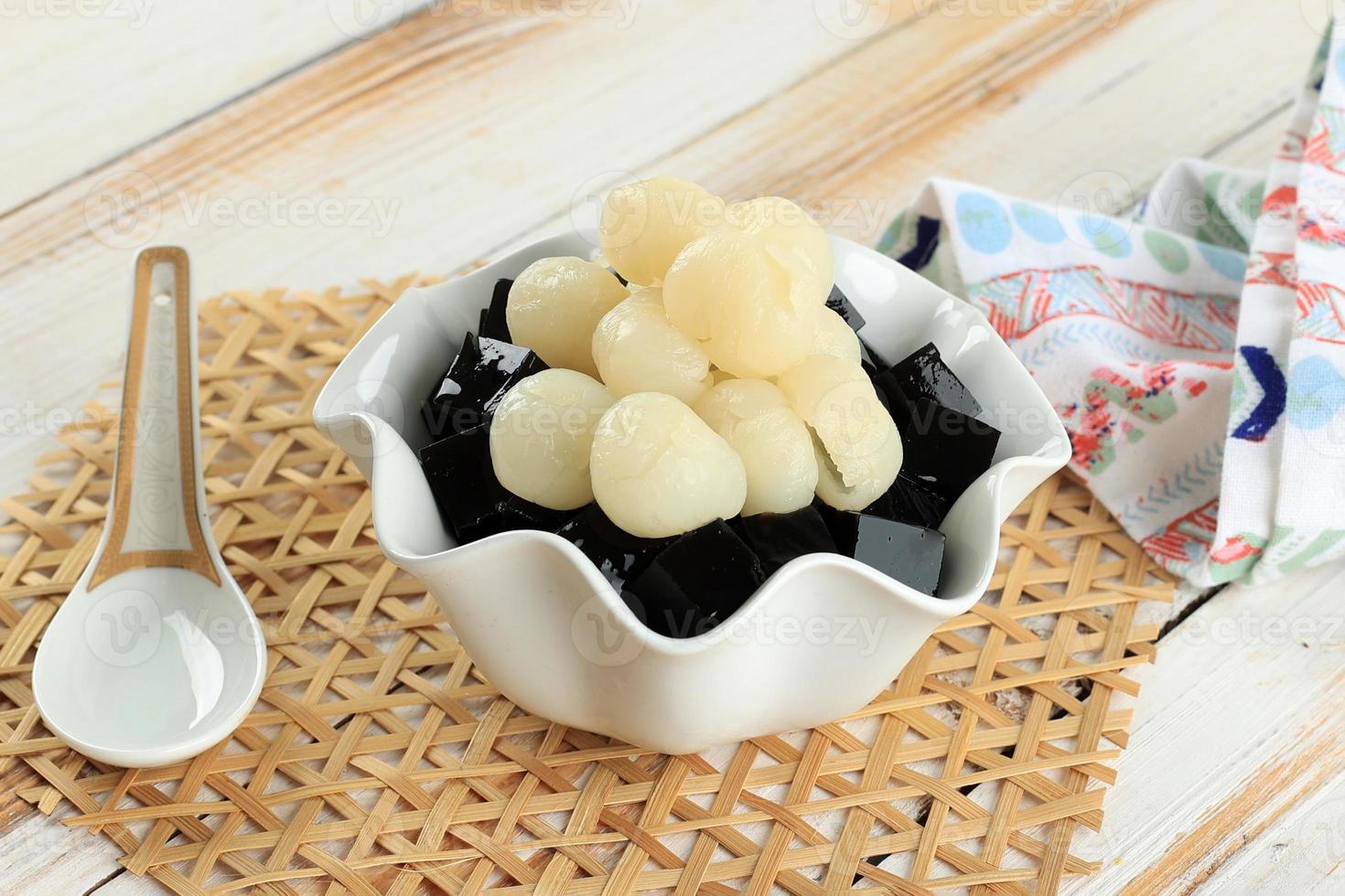 Chaokuai or Suong Sao, Black Grass Jelly Mesona chinensis photo