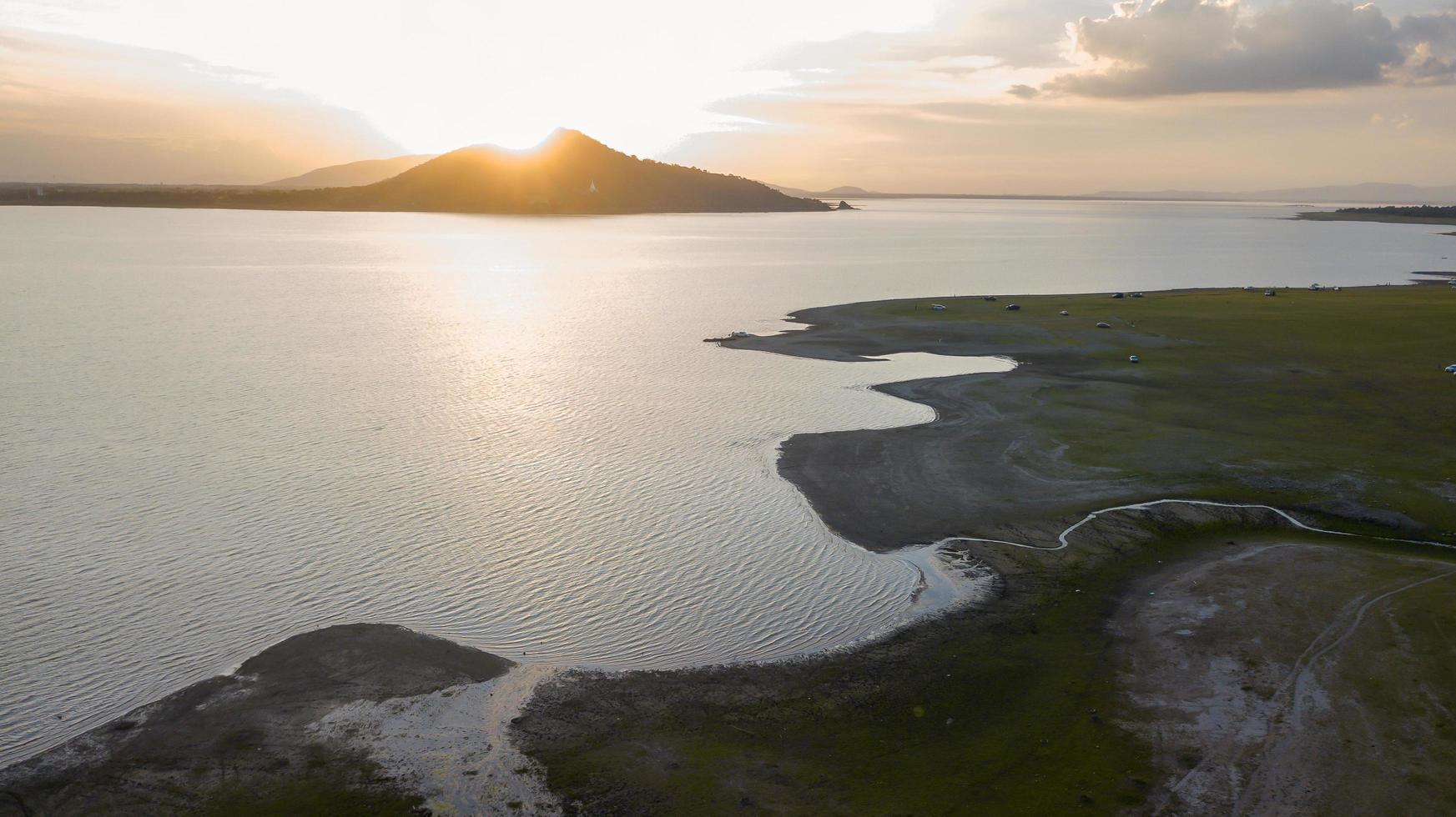 paisaje a el final de Pensilvania sak jolasid represa en puesta de sol a prohibición eso bien, foto